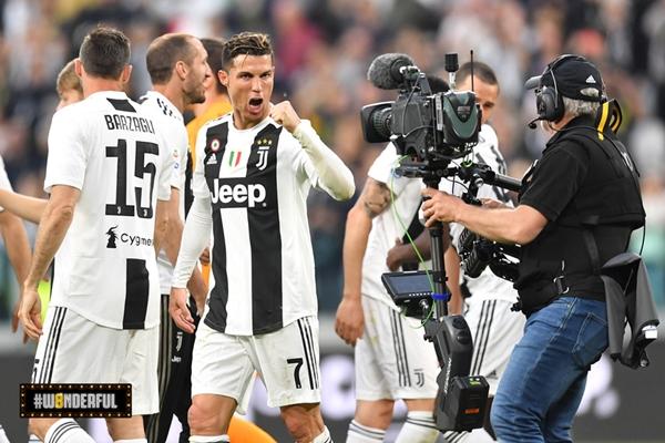 Cristiano Ronaldo, primul jucător care a câştigat Premier League, LaLiga şi Serie A