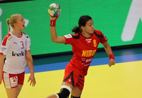 Cristina Neagu aleasă membru al Comisiei sportivilor din cadrul Federaţiei Internaţionale de Handbal