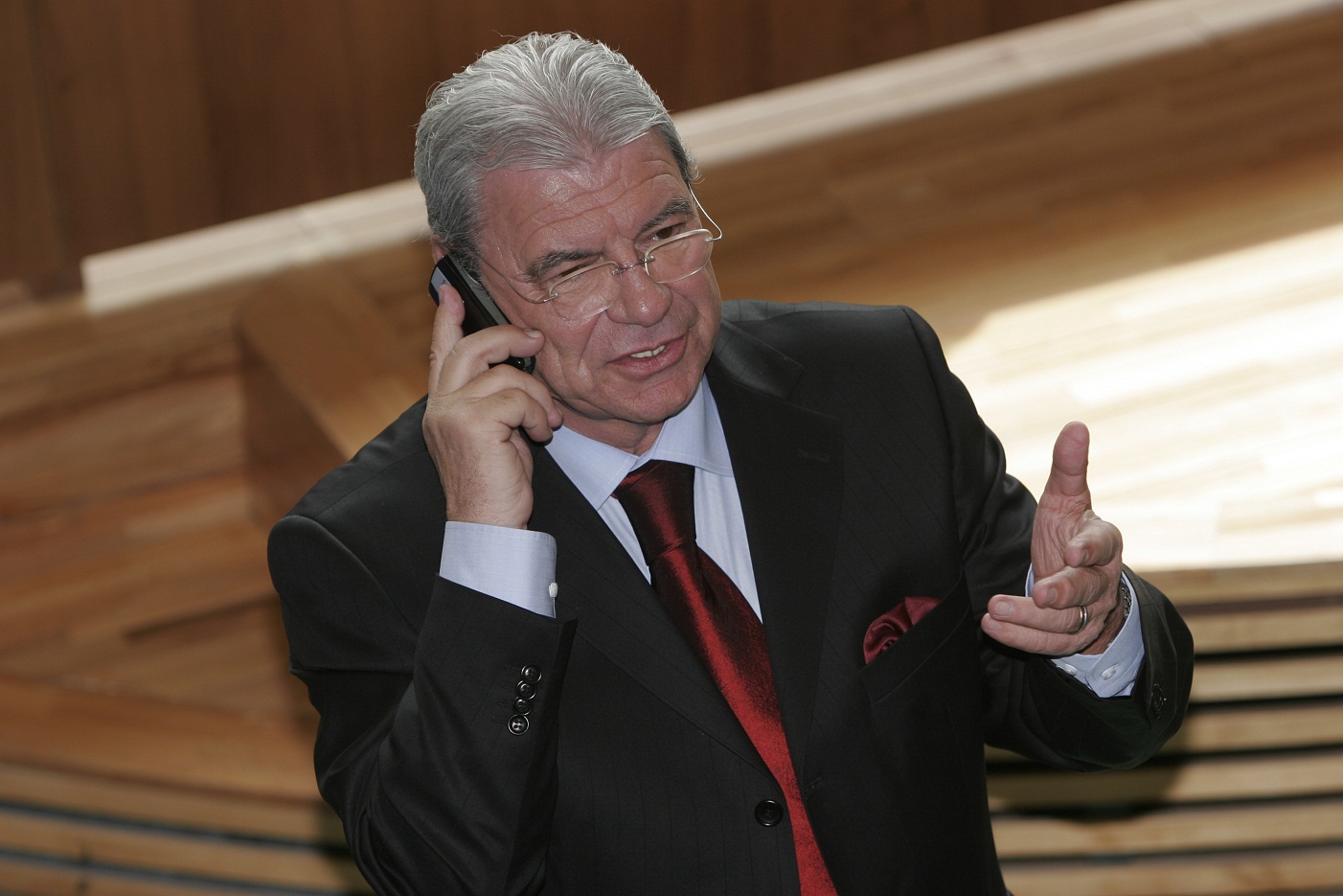 Critica lui Emeric Ienei după eliminarea Stelei: Pe o vreme ca asta trebuiau să...