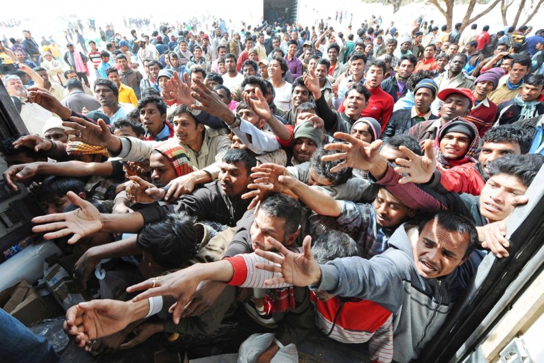 CRIZA IMIGRANȚILOR. România ar putea fi sancționată dacă nu primește câți refugiați vrea Uniunea Europeană