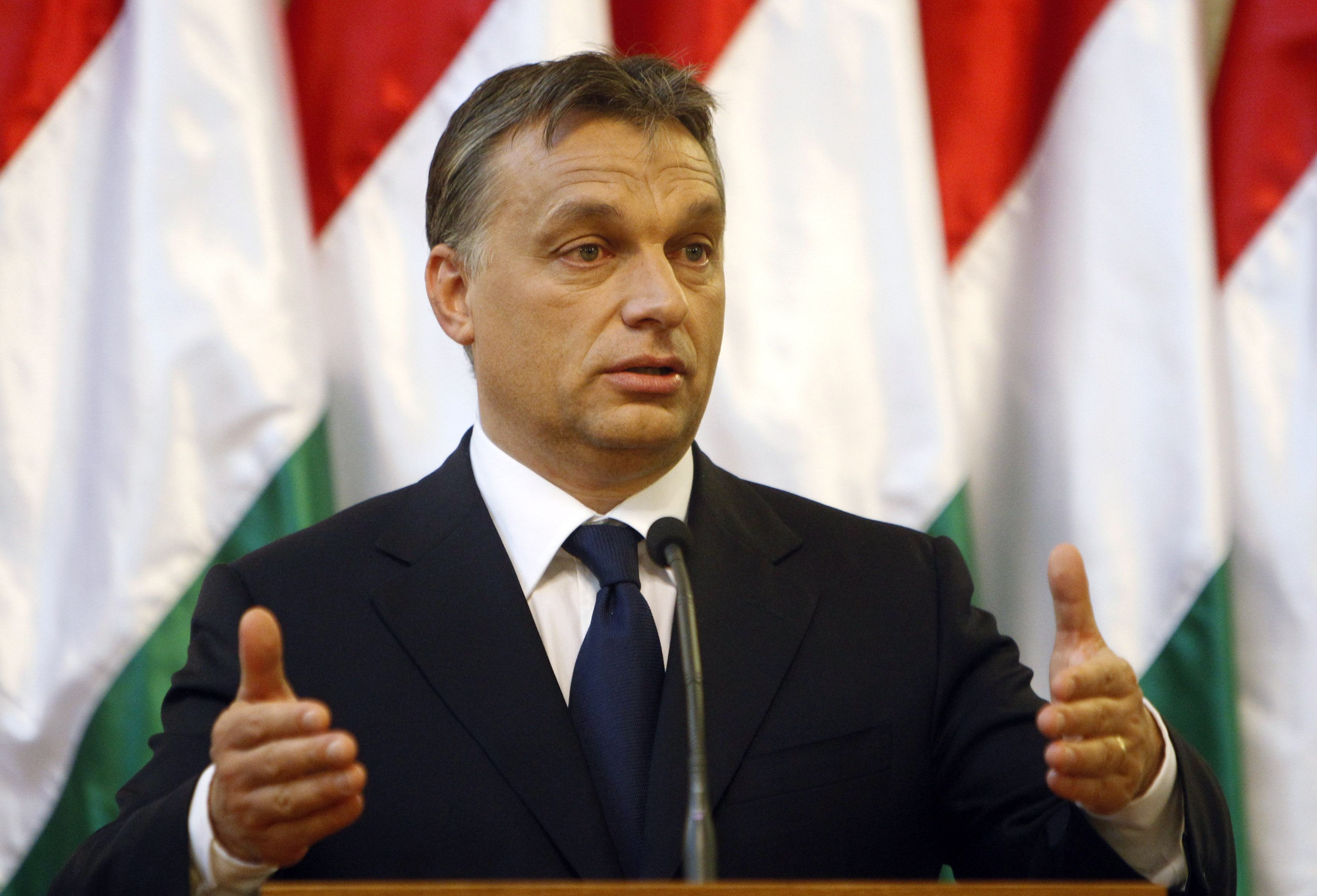 CRIZA IMIGRANȚILOR. Viktor Orban, premierul Ungariei: Imigranţii să revină în ţările de unde au venit. Sunt înşelaţi de politicienii germani