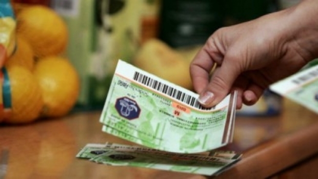 Cui ii folosesc și cine profită din vaucherele de vacanță