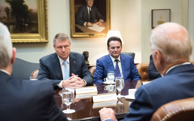 Culisele întrevederii dintre Joe Biden şi Klaus Iohannis
