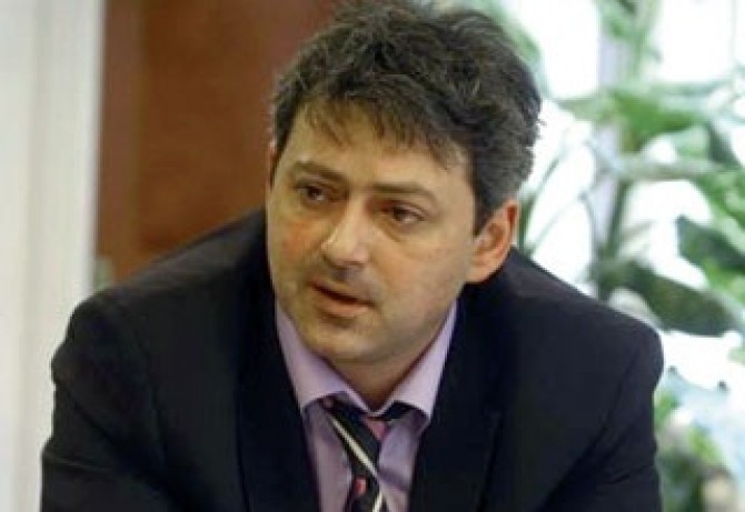 Dan Plaveti numit ilegal de Ministerul Transporturilor la sefia Tarom