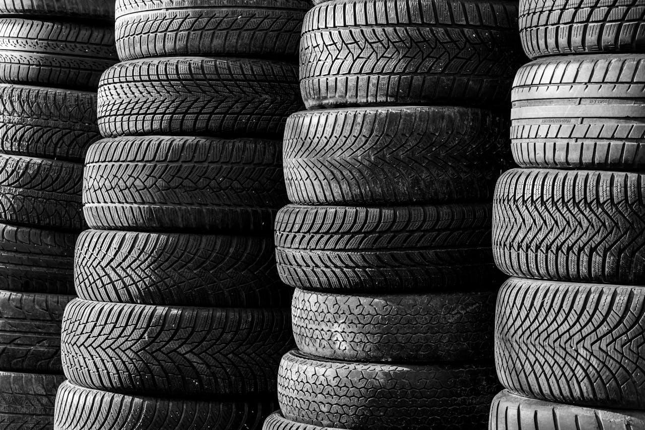Cum să economisești bani alegând inteligent anvelopele de vară

