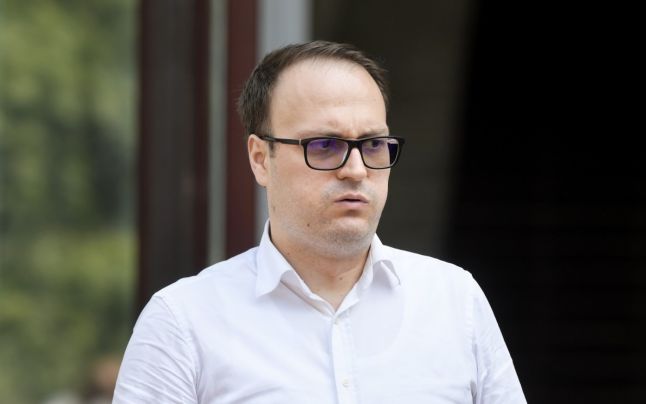 Cumpănaşu îşi pierde controlul pe TikTok, acuzat că profită de naivitatea copiilor: