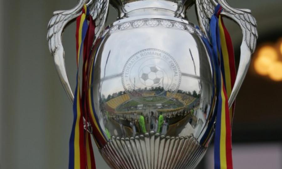 CUPA ROMÂNIEI 2015-2016. Dinamo vs CFR Cluj. Cu gândul la Ekeng. Ora și televizarea