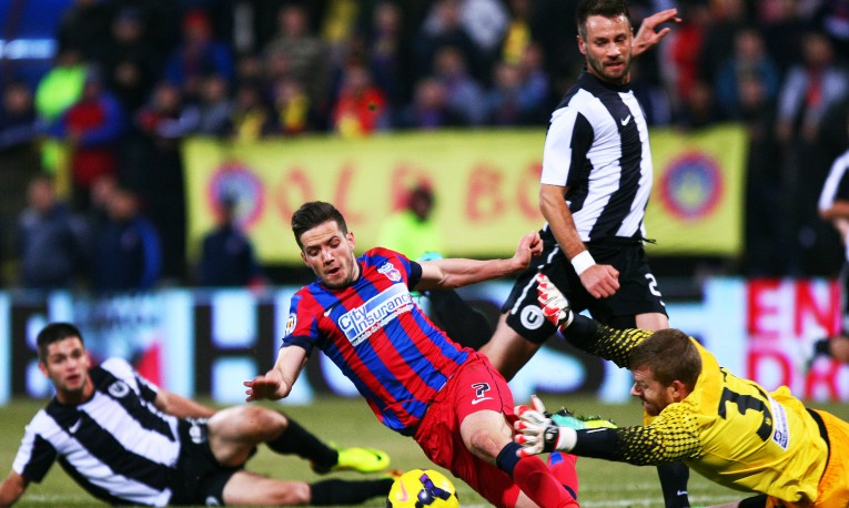 CUPA ROMÂNIEI 2015-2016. Steaua a învins-o cu chiu cu vai pe U Cluj și s-a calificat în optimile competiției / VIDEO