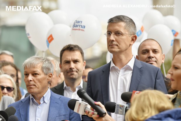 Dacian Cioloş anunţă că susţinerea USR PLUS merge către Iohannis: Vrem o discuţie pe proiect