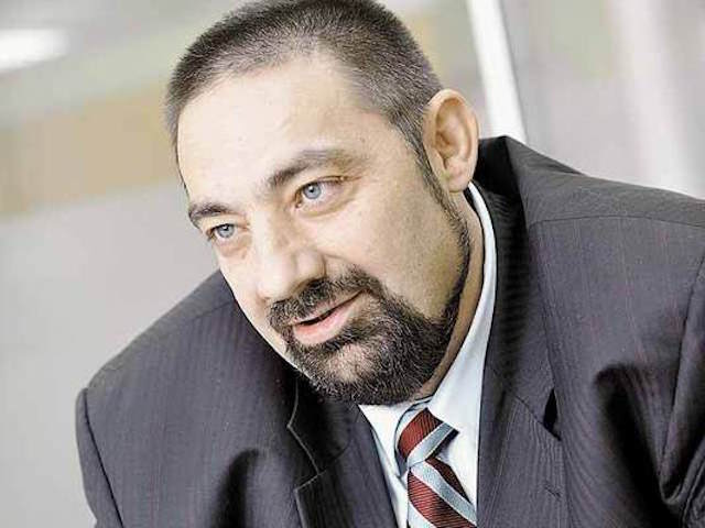 Dan Costescu inlocuit din functie de Dacian Ciolos. Noul ministru al Transporturilor va fi Mihut Constantin Craciun