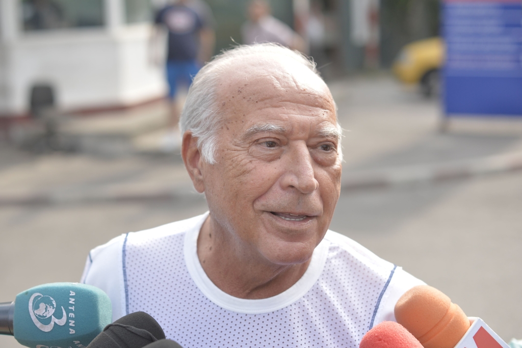 Dan Voiculescu, parintele Antena 3, trece de la fost condamnat la student la Teologie.