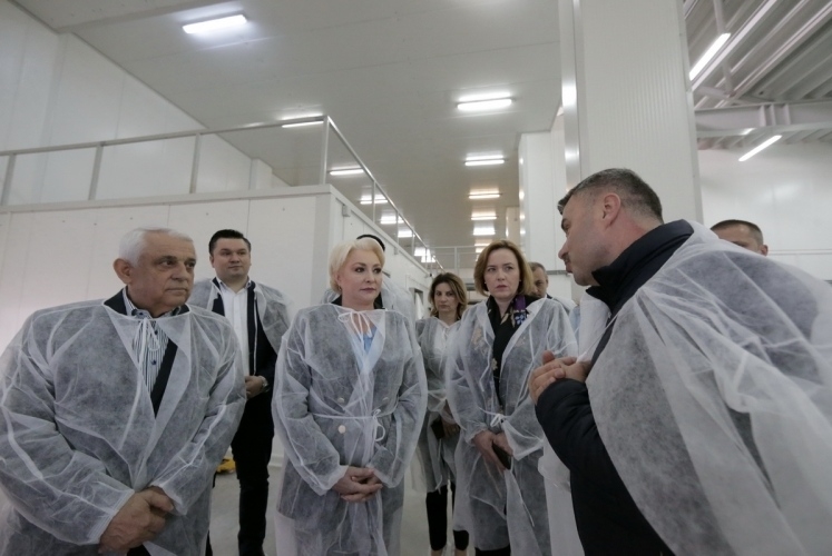 Dancila, Daea si Carmen Dan au inaugurat o cherhana la Tulcea, ca sa scape tara de sanctiunile din partea UE