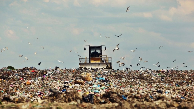 Daune de mediu de zeci de milioane de euro plătite de statul român: Societatea Ecorec care administrează groapa de gunoi Glina a intrat în dizolvare