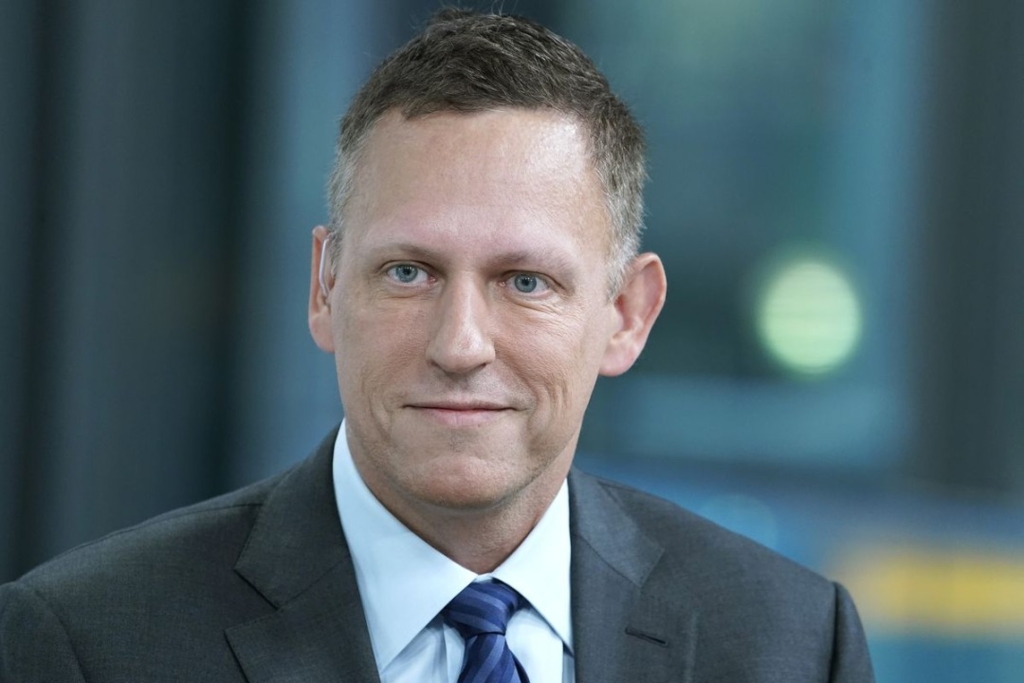 De ce s-a mutat Peter Thiel în Argentina? Între refugiu în fața crizelor globale și interesele tehnologice
