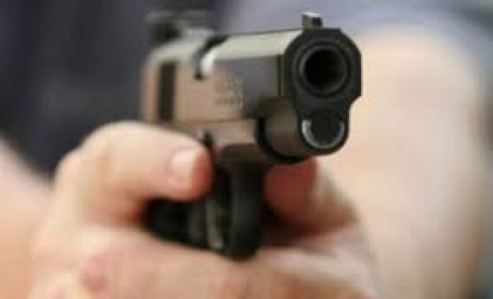 Deputată britanică, împuşcată si injunghiata, in stare critica