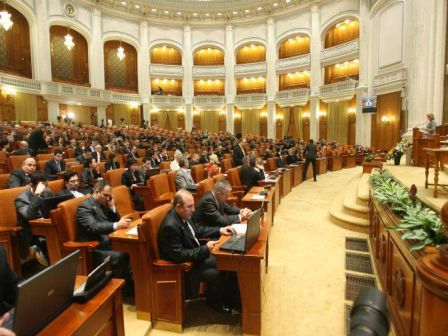 Deputatii din Comisia pentru sanatate au respins proiectul care interzicea publicitatea la medicamente