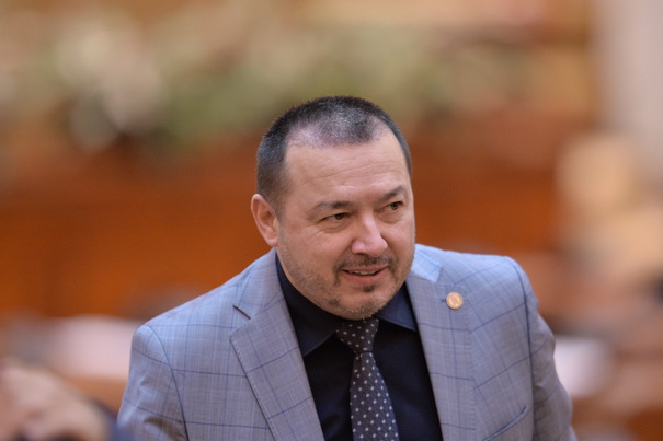 Deputatul Mitraliera a redepus în Parlament iniţiativa privind castrarea chimică