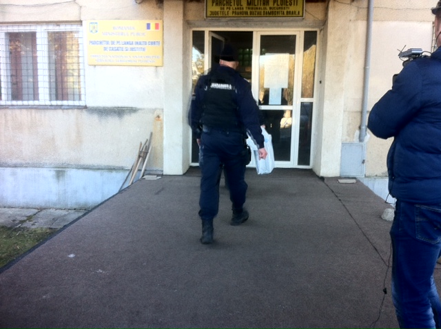 Director si consilier din Primaria Sectorului 1, arestati preventiv pentru luare de mita