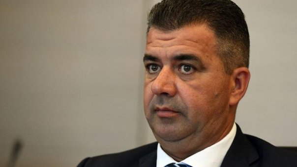 Directorul Transelectrica, revocat din functie dupa ce si-a pus la CV o diploma falsa - UPDATE