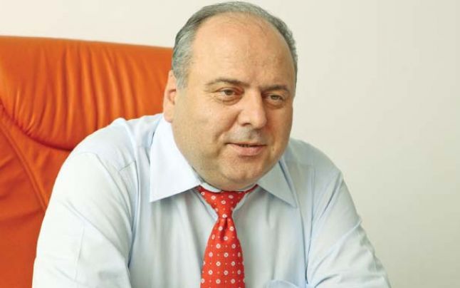 DNA Ploieşti a pus sechestru pe averea lui Gheorghe Ştefan