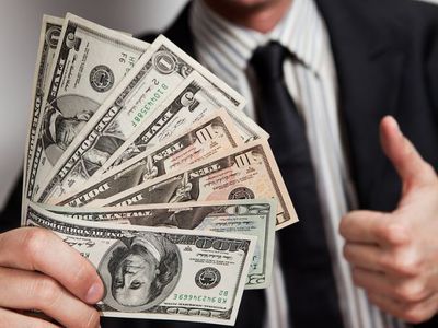 Dolarul american, la maximul istoric de 4,31 lei. Trader:
