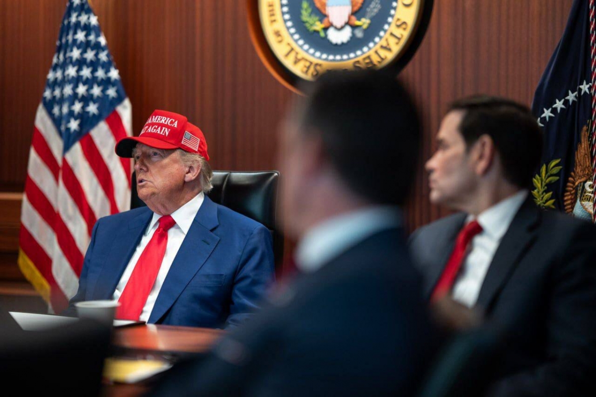 Donald Trump a mers de urgență în Situation Room: Iranul s-a coordonat cu Qatarul pentru loviturile împotriva SUA
