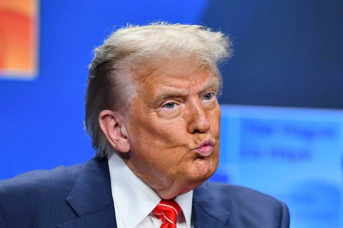 Donald Trump afirmă că violenţa domestică este o infracţiune „mai puţin gravă