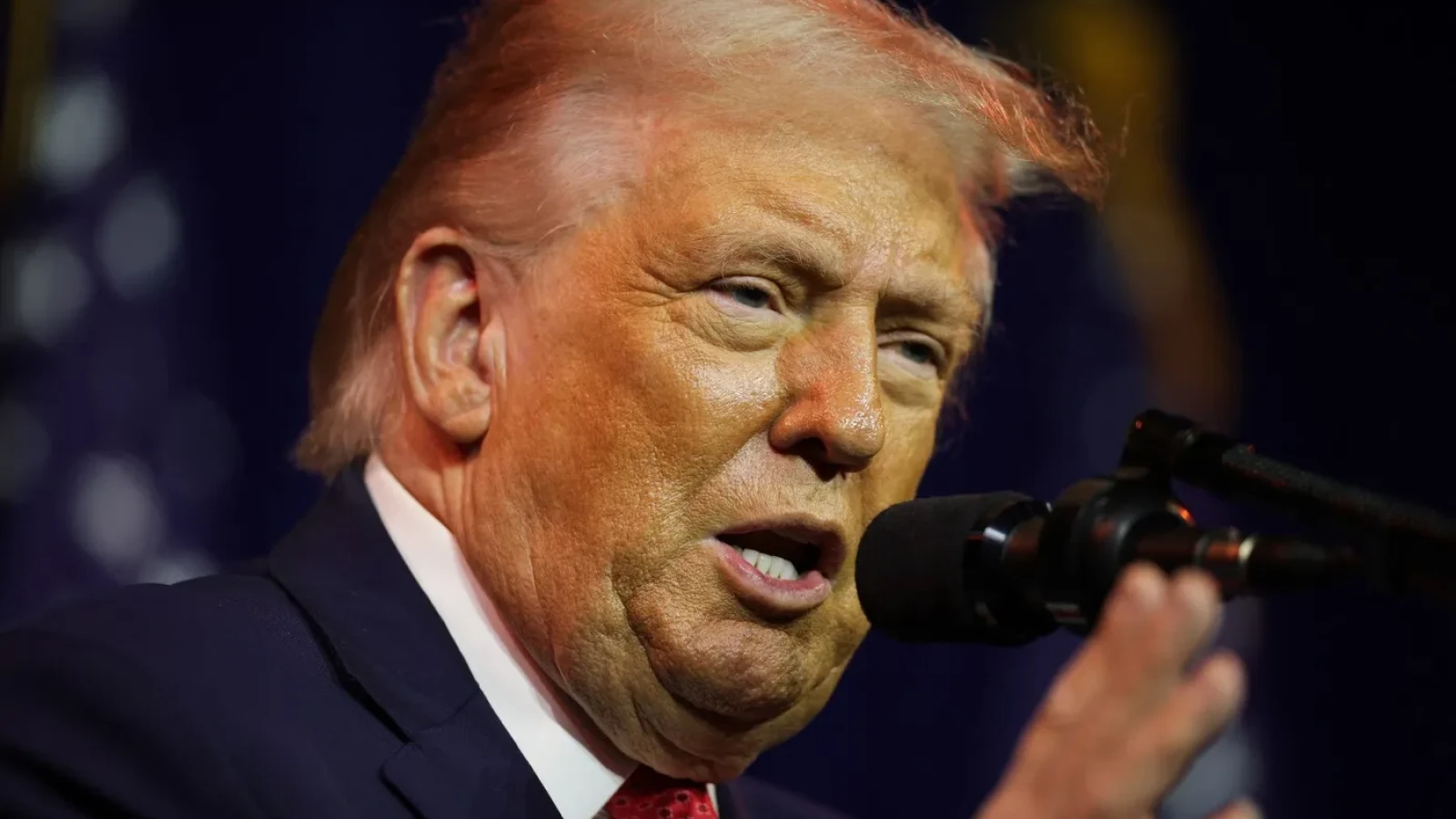 Donald Trump este forțat să joace rapid toate cărțile puterii: "Dacă nu câştigăm alegerile intermediare, voi fi pus sub acuzare!"