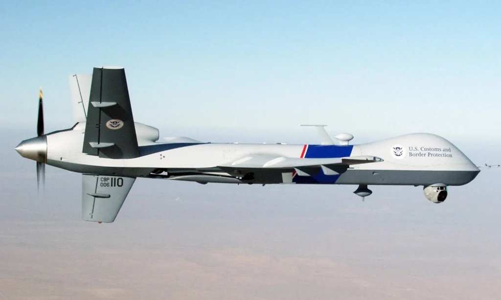 Donald Trump transformă Los Angeles în zonă de război. După intervenția Gărzii Naționale, dronele Predator au fost trimise în regiune, iar pușcașii marini au fost activați