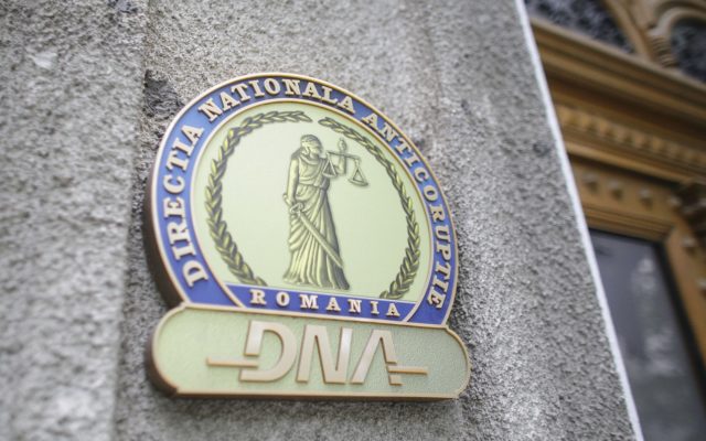 Dosarul angajărilor fictive 2. Răspunsul pe care îl caută procurorii DNA: Unde lucra în realitate Cristina Neamțu, fosta consilieră a lui Dragnea, deşi figura în acte la Aeroport și susținea că era detașată la Transporturi