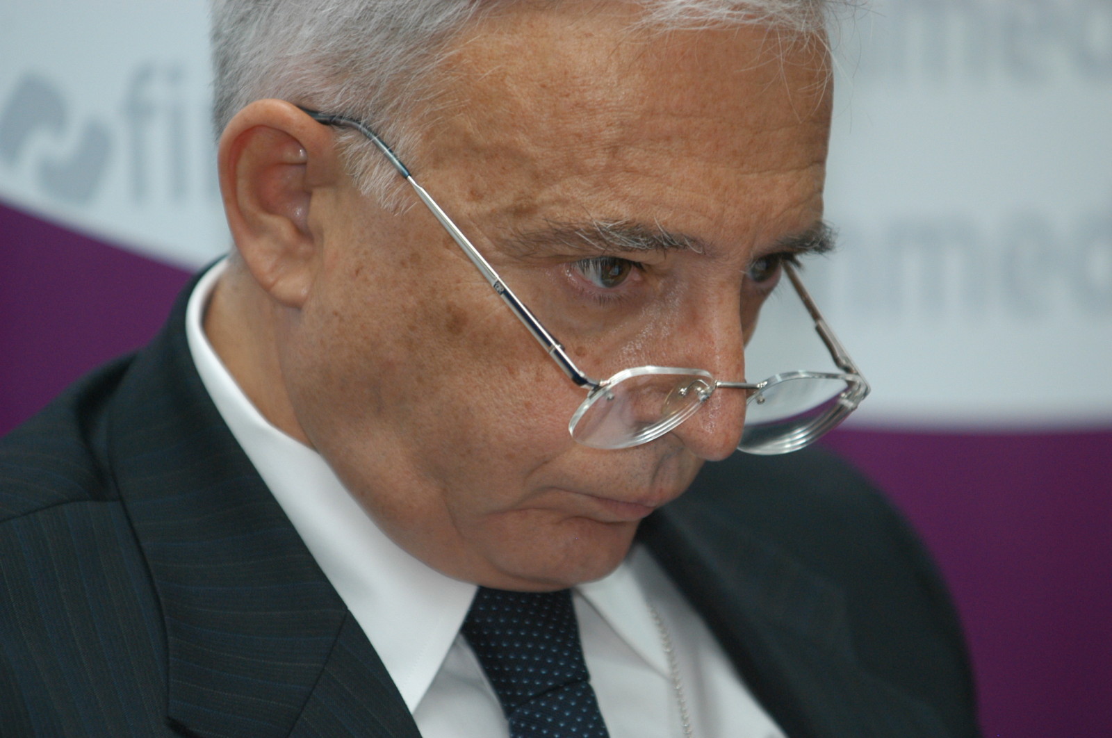 Dosarul Rompetrol: Replica lui Mugur Isărescu la referatul DIICOT