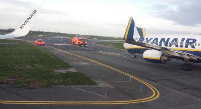 Două avioane s-au ciocnit pe aeroportul Charles de Gaulle