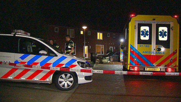 Două persoane au murit şi alte câteva au fost rănite după ce au fost înjunghiate, în Maastricht