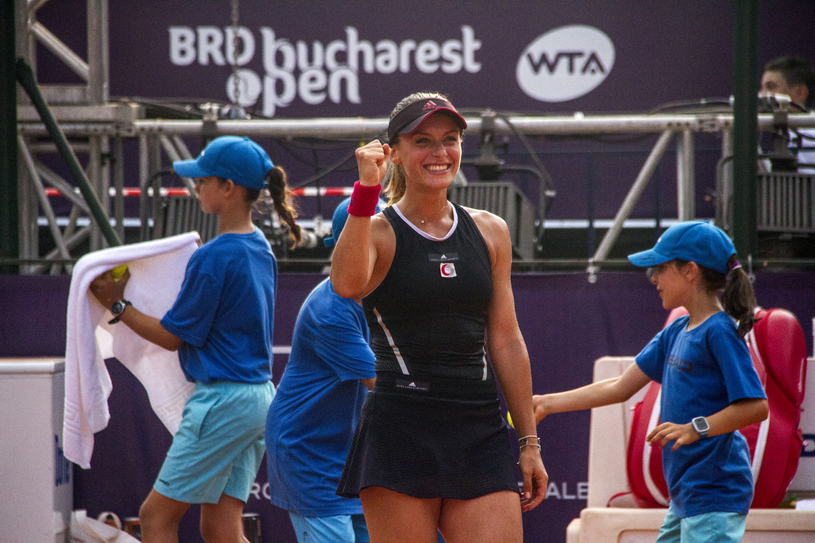 Două românce în semifinale la BRD Bucharest Open. Ana Bogdan, victorie în faţa principalei favorite: i-a lăsat patru game-uri Sevastovei