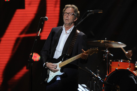 Drama lui Eric Clapton: fiul său a murit la patru ani, după ce a căzut de la etajul 53