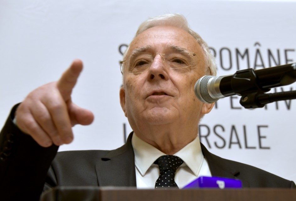 După BNR suntem noi care te facem pe tine! Cât câștigă șefii, angajații obișnuiți și care este salariul net al guvernatorului Mugur Isărescu