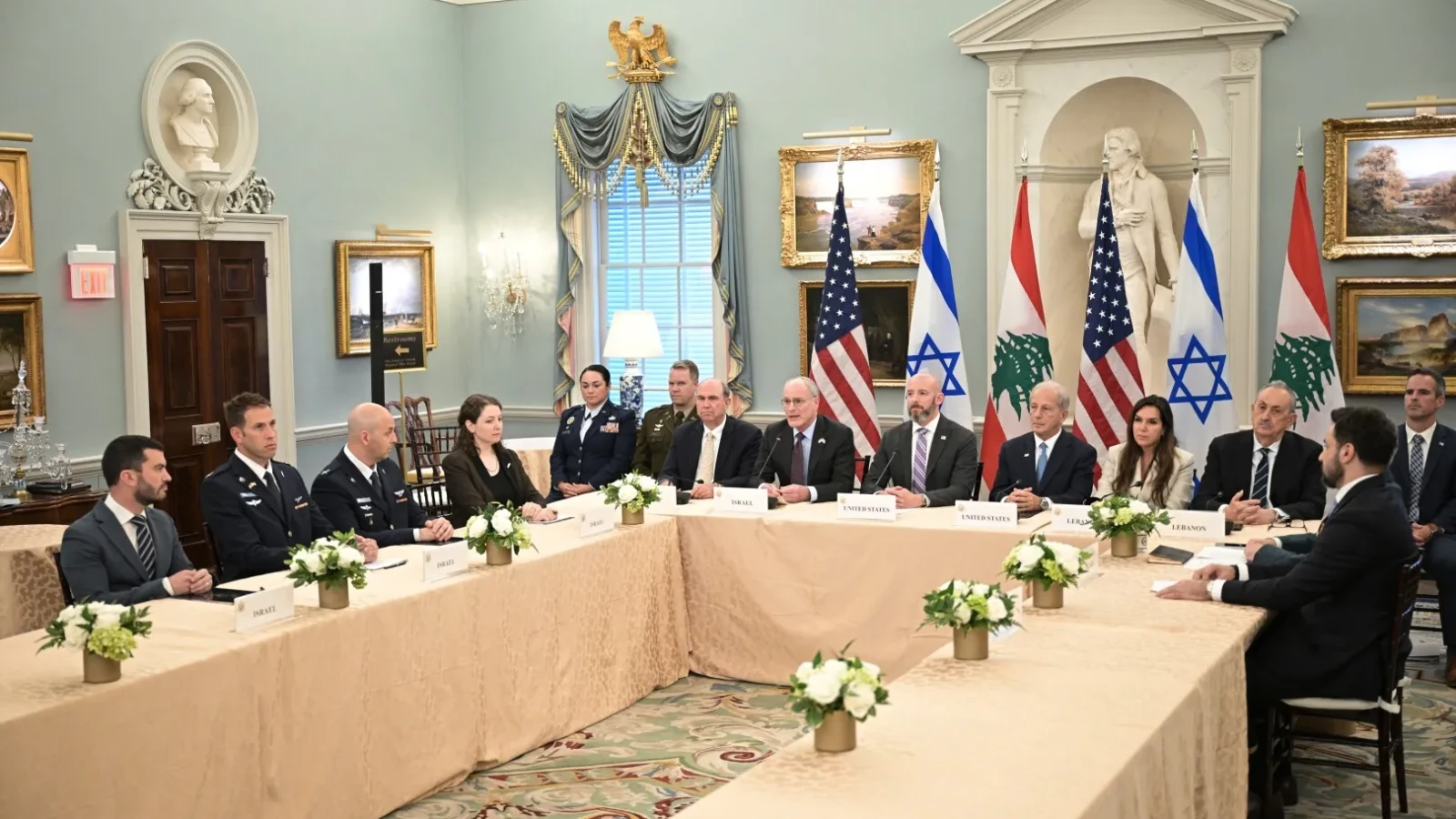După înjurăturile lui Trump la adresa lui Netanyahu, Israelul și Libanul anunță un armistițiu care ar putea liniști și Iranul