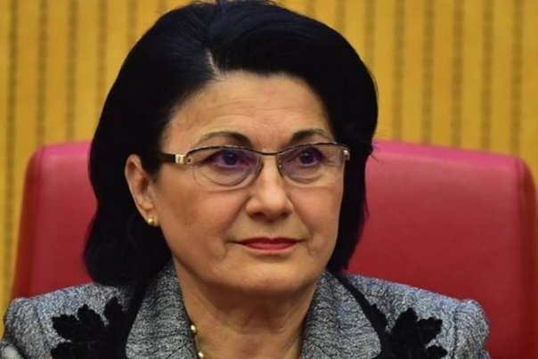 Ecaterina Andronescu i-a sfidat din nou pe sefii PSD