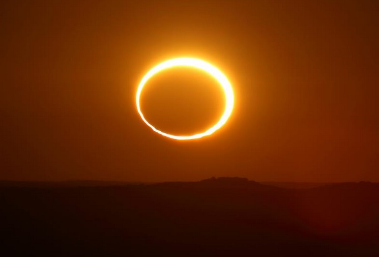 Eclipsa inelară de Soare
