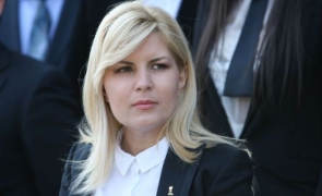 Elena Udrea: 