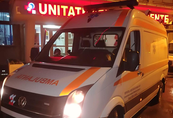 Elevul care a murit la școală, în timpul unei pauze, lăsat să aștepte salvarea două ore: 