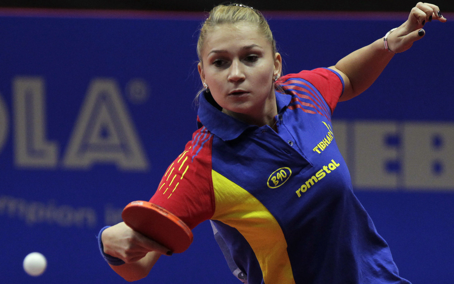 Elizabeta Samara  A CÂȘTIGAT medalia de aur la Campionatul European de tenis de masă 