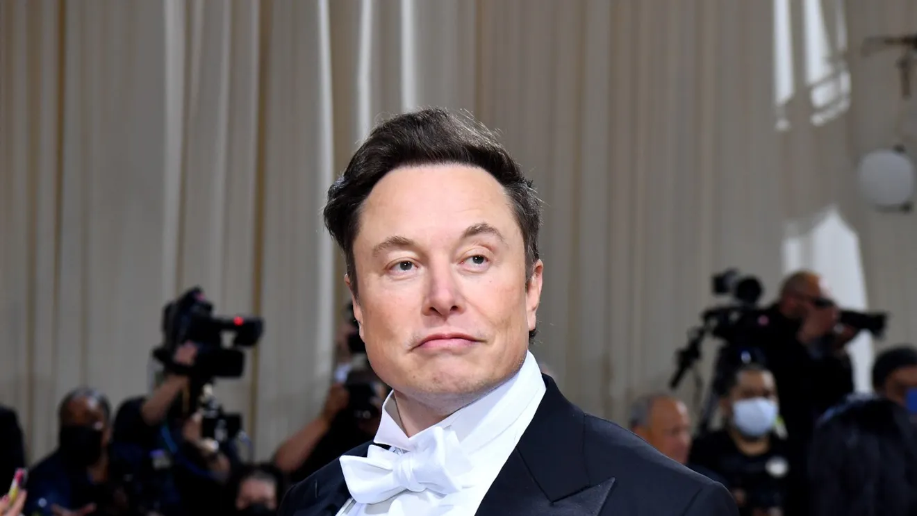 Elon Musk i-a spus fostei iubite că are nevoie de „o legiune de copii înainte de războiul civil"
