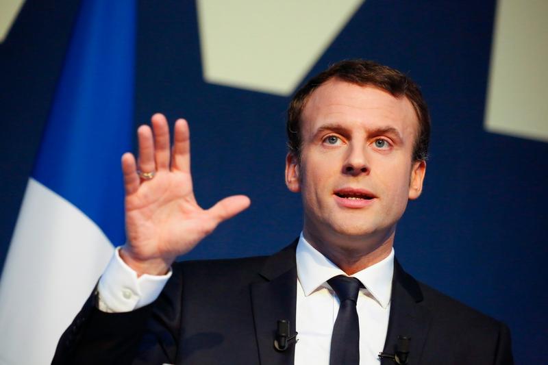Emmanuel Macron cere revizuirea „în profunzime