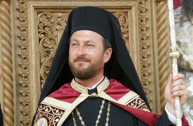 Episcopul de Huşi, care a întreţinut sex cu bărbaţi, a renunţat la funcţia deţinută