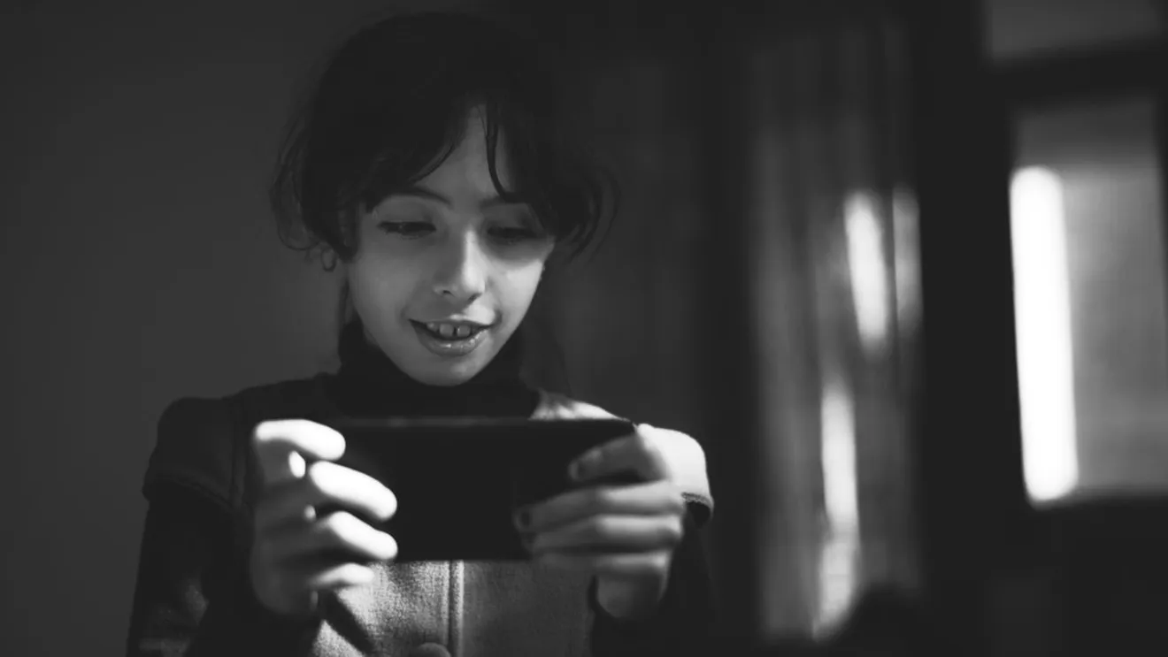 Europa introduce „buletinul digital" pentru social media: Aplicația UE de verificare a vârstei este gata
