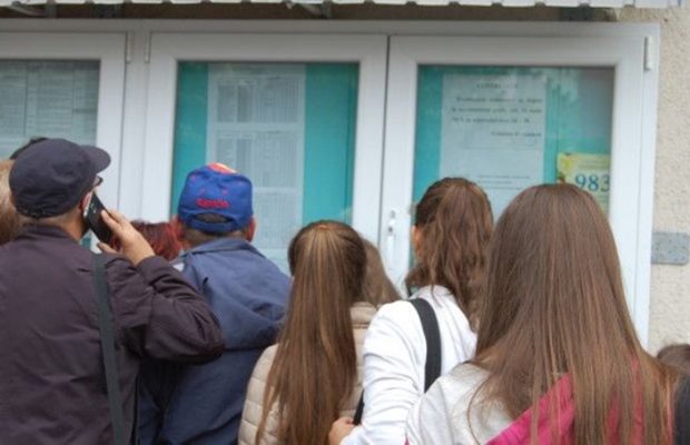 EVALUARE NAȚIONALĂ 2016: Rezultate slabe! Zeci de mii de elevi au obținut note sub 5