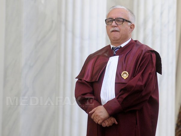 Explicaţia judecătorilor de la CA Alba privind dezincriminarea abuzului în serviciu si reacţia lui Augustin Zegrean