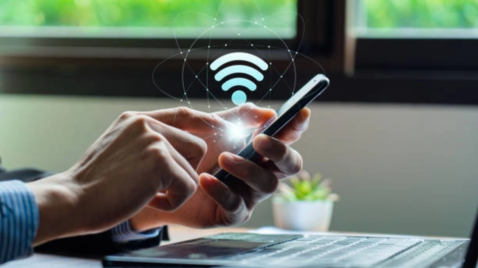 Facturile la telefonie mobilă și internet se vor calcula la cursul BNR. Legea a fost votată în Senat
