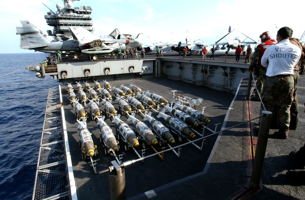 Fisurile operațiunii americane în Iran. „Au fost atât de incompetenți încât au lăsat toți militarii în baze, crezând că aceștia nu vor fi țintă